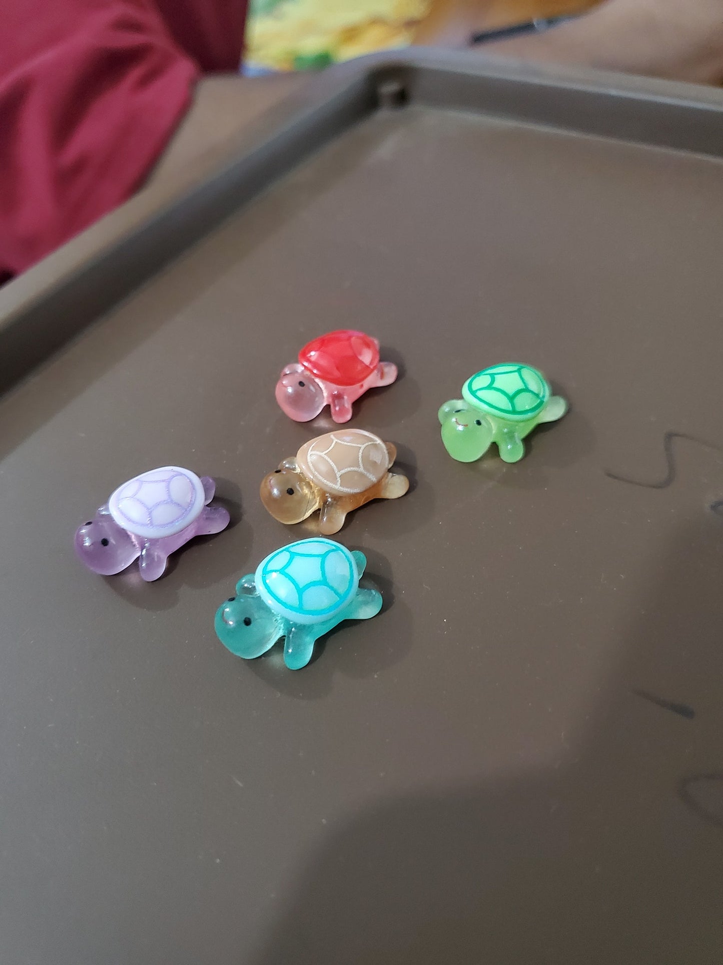 11 Pcs Mini Glow-in-the-Dark Tortoise Figurines